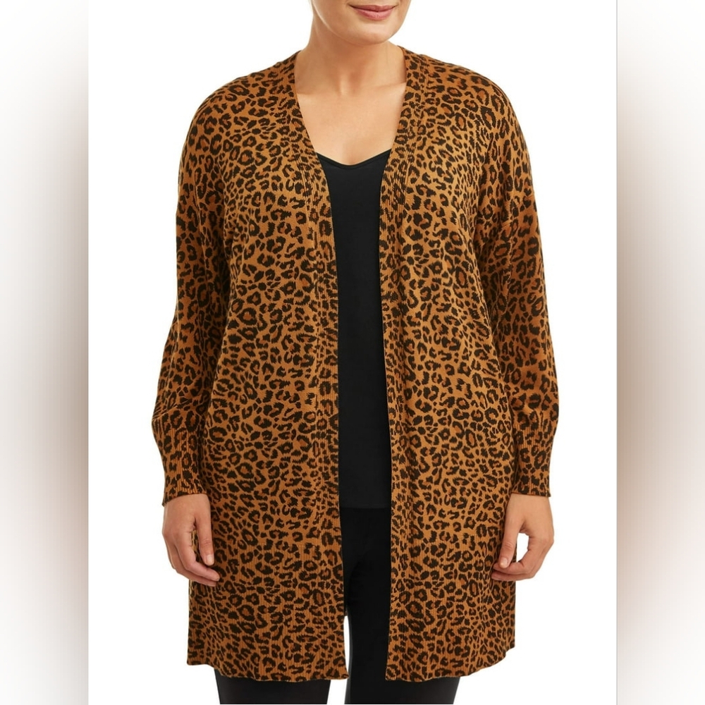 Terra & Sky 4X Leopard Print Cardigan.